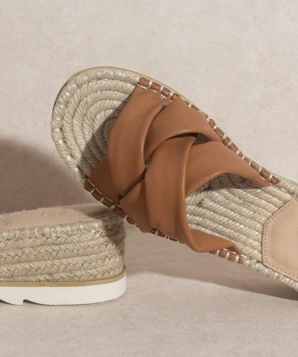 Rebel Sue - Strappy Platform Sandal - Sunday Golden