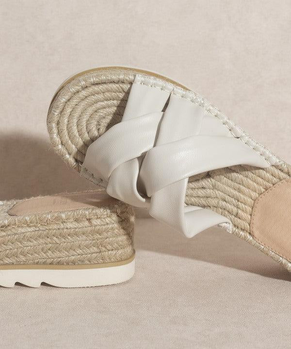 Rebel Sue - Strappy Platform Sandal - Sunday Golden