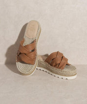 Rebel Sue - Strappy Platform Sandal - Sunday Golden