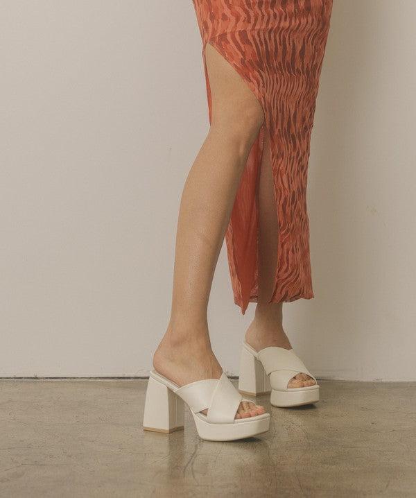 Carmen - Chunky Platform Mule Heel - Sunday Golden