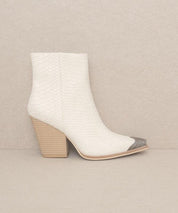 OASIS SOCIETY Zion - Bootie with Etched Metal Toe - Sunday Golden