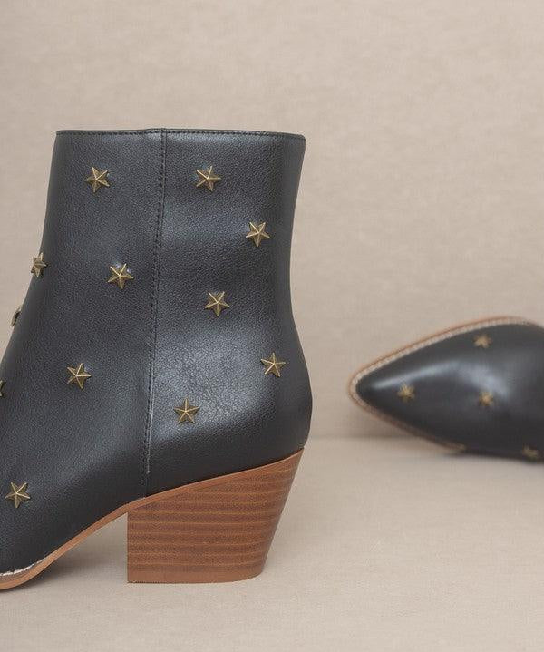 Ivanna - Star Studded Western Boots - Sunday Golden