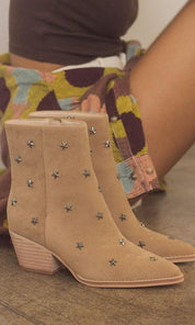 Ivanna - Star Studded Western Boots - Sunday Golden