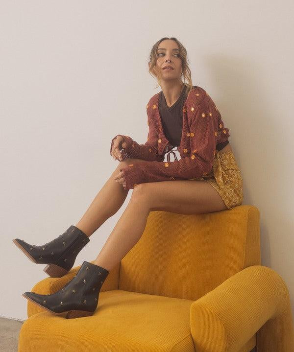 Ivanna - Star Studded Western Boots - Sunday Golden