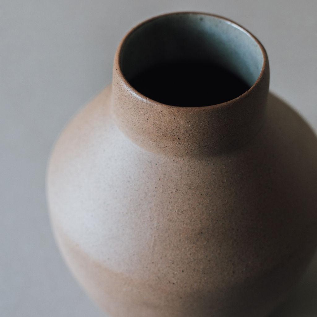Egeo Vase - Sunday Golden