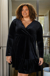 Joslynn Velvet Dress in Black - Sunday Golden