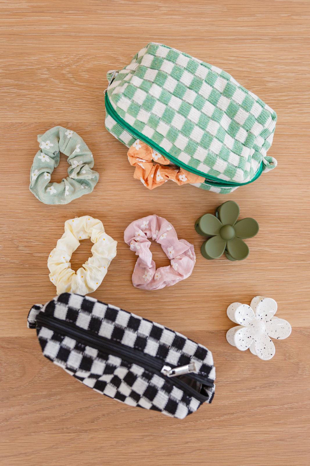Sweetest Thing Pouch In Black & White - Sunday Golden