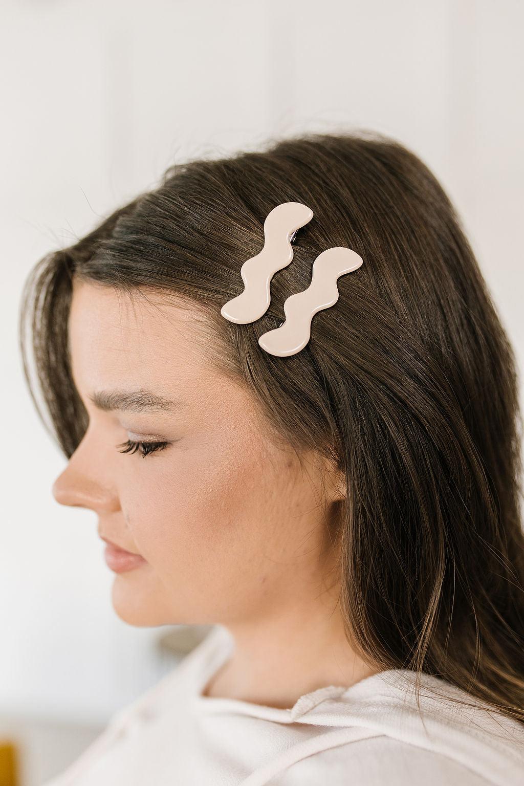Wavy Clip Set in Cream - Sunday Golden